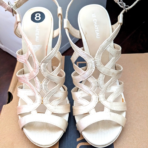 Champagne satin sandals - Picture 1 of 2